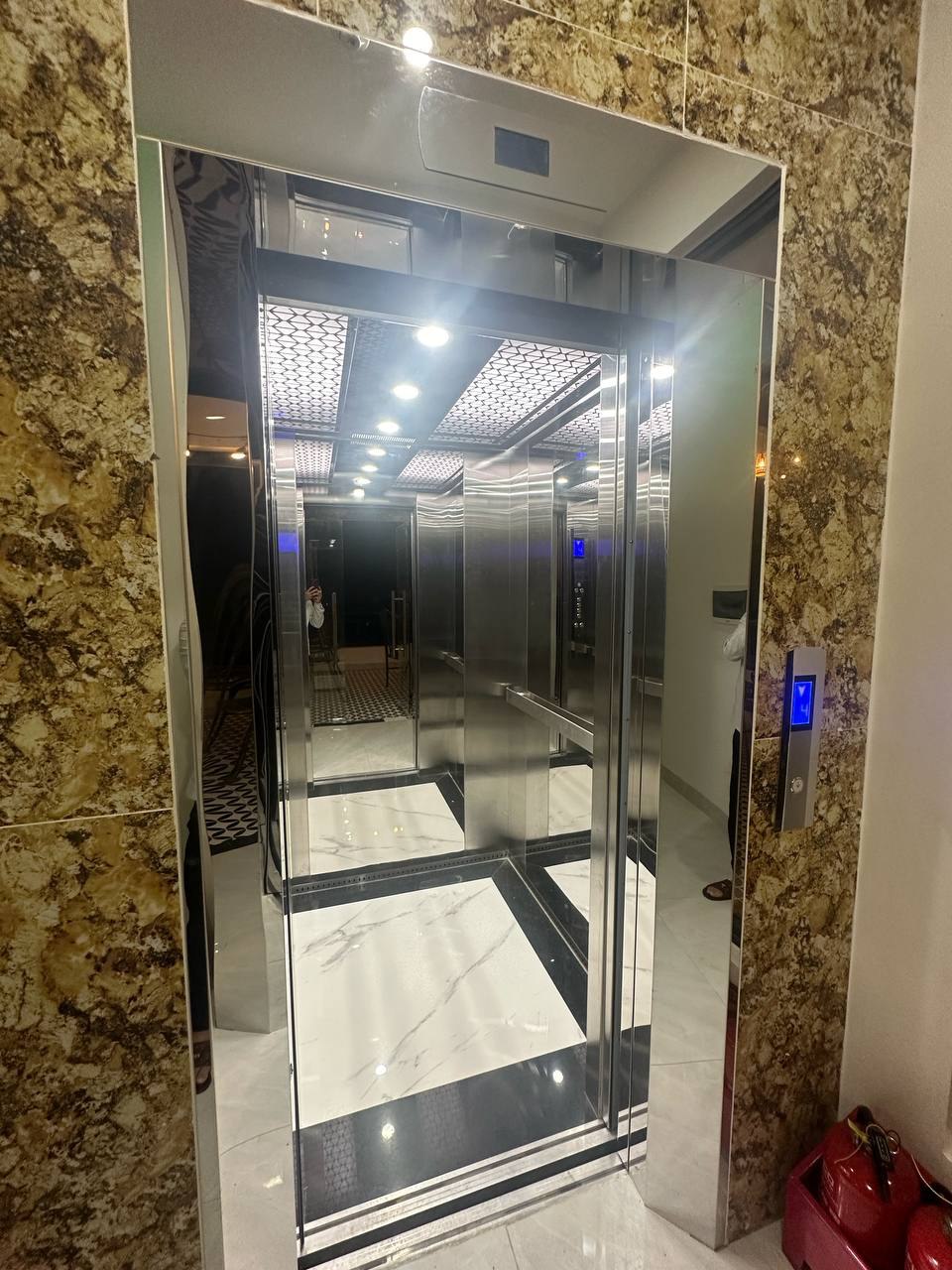 Thang máy Mèo Vạc tại VOI HOTEL do FUJI TH thi công