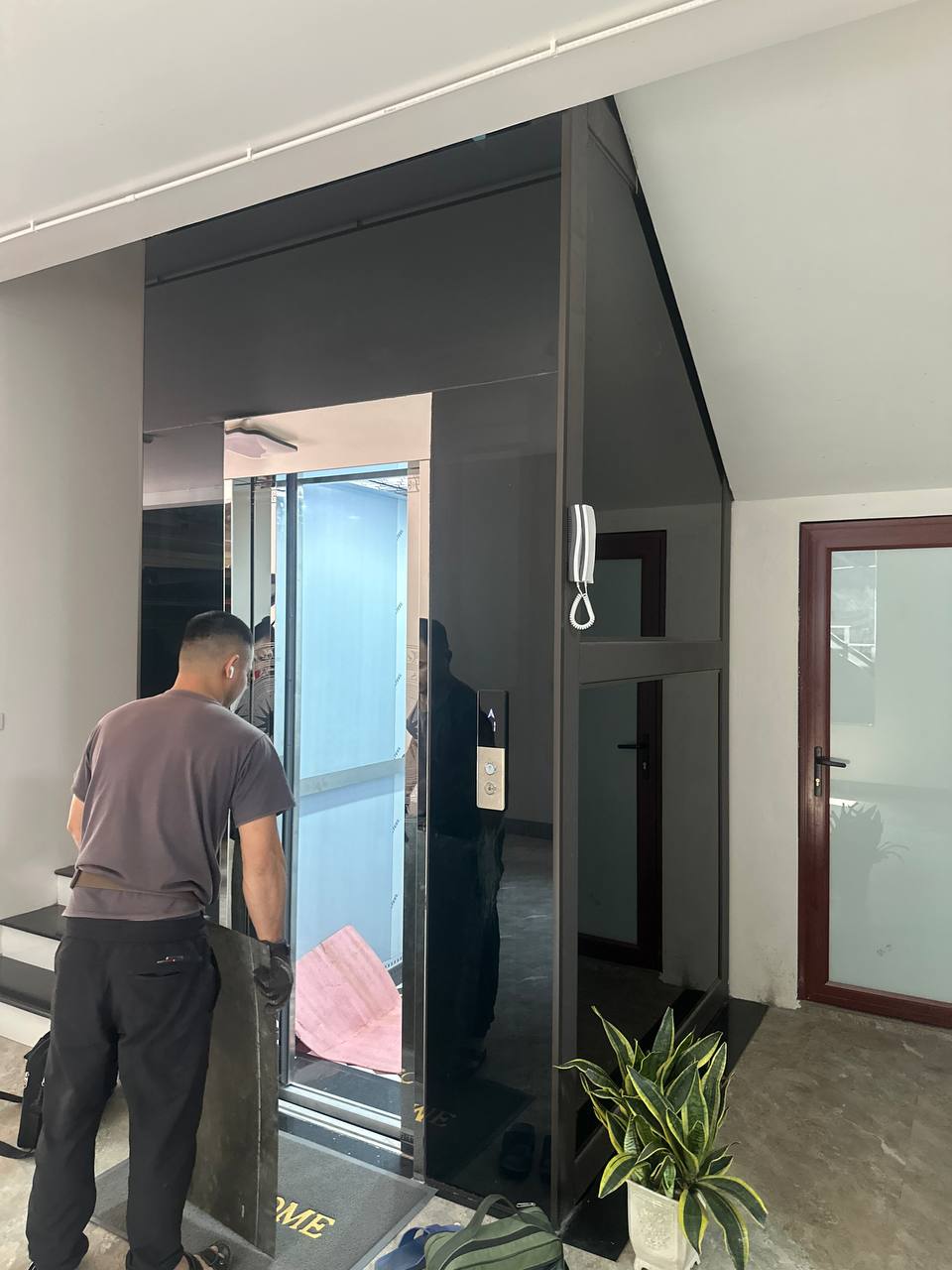 Chi tiết thang máy nhập khẩu cho nhà phố 4-6 tầng